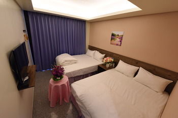 九九商旅 Hotel Taichung Exterior photo